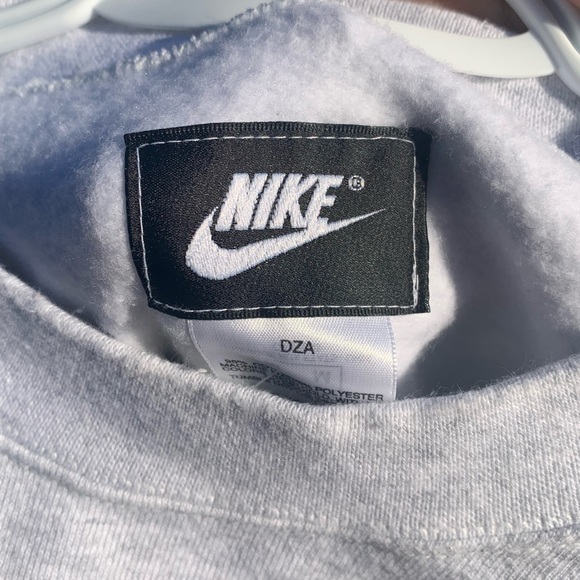 Vintage Nike Grey Crewneck - Picture 3 of 3